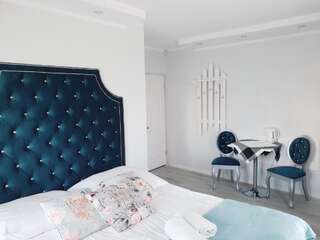Отели типа «постель и завтрак» Solar Bed & Breakfast Карвия Deluxe Queen Room with Balcony - Ground Floor-1